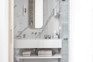 Pillows Grand Boutique Hotel Maurits at the Park - Small Luxury Hotels的一间浴室
