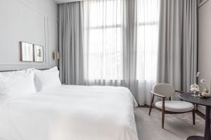 Pillows Grand Boutique Hotel Maurits at the Park - Small Luxury Hotels客房内的一张或多张床位