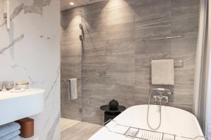 Pillows Grand Boutique Hotel Maurits at the Park - Small Luxury Hotels的一间浴室