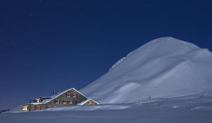 Bärghuis Jochpass - Alpine Hideaway - 2222müM v zimě