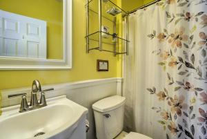 Ένα μπάνιο στο Breezy Wildwood Condo about 2 Blocks to Beach! +19 φωτογραφίες