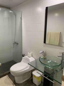 Un baño de Juan Dolio apart1 hab