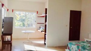 Postel nebo postele na pokoji v ubytování Estudio con terraza y vista lago SUEÑOS DE ARENA
