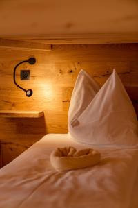 Postel nebo postele na pokoji v ubytování Das kleine Bio Hotel Tiefenbach