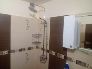 Ένα μπάνιο στο КръчмЪ При Байката +37 φωτογραφίες