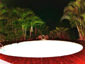 Foto sihtkohas Le Carbet asuva majutusasutuse LODGE PAMPLEMOUSSE avec PISCINE privative , dans parc calme à 500 m plage galeriist