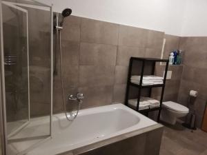 Łazienka w obiekcie Rent a Room Amstetten