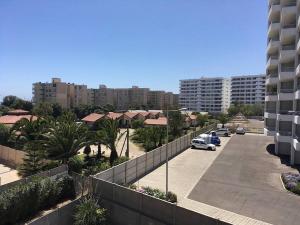 Tòa nhà nơi căn hộ tọa lạc