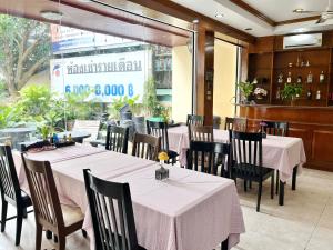 En restaurang eller annat matställe på Lamai Guesthouse