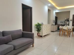 Gallery image of Yuslina Homestay in Bandar Puncak Alam
