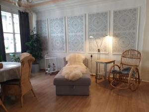 Posezení v ubytování Stillvolle Designwohnung im historischen Zentrum