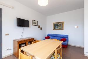 TV a/nebo společenská místnost v ubytování Residence Caravel 9