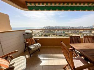 A balcony or terrace at Apto. Tobago, vistas y urbanización de ensueño