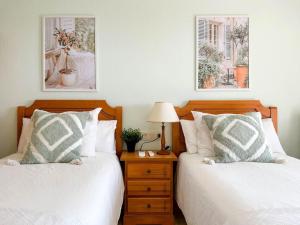 A bed or beds in a room at Apto. Tobago, vistas y urbanización de ensueño