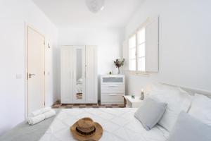 Posezení v ubytování Home2Book La Casita del Mercado + 37 fotografií