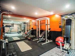 Fitness centrum a/nebo fitness zařízení v ubytování Mercure Riga Centre