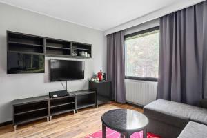 TV i/ili zabavni centar u objektu Best Western Hotell SoderH