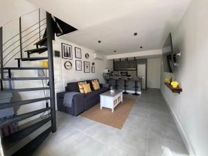Posezení v ubytování DUPLEX TORREMOLINOS 2 DORM / 2 WC