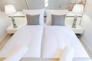 Posteľ alebo postele v izbe v ubytovaní Apartament z historią, Klahra MyWeek