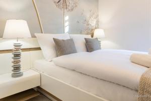Posteľ alebo postele v izbe v ubytovaní Apartament z historią, Klahra MyWeek