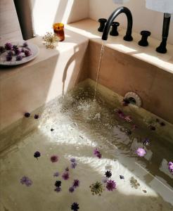 Kép Dimora Sighé, exclusive rural villa with hydromassage pool szállásáról Alessanóban a galériában