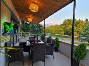 A balcony or terrace at Парк Апарт-Хотел Виктория 1