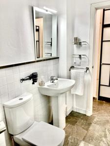 A bathroom at El rinconcito de Robles