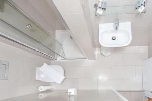 Cleveland Residences Russell Square的一间浴室