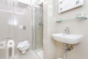 Cleveland Residences Russell Square的一间浴室