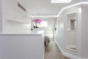 Cleveland Residences Russell Square客房内的一张或多张床位