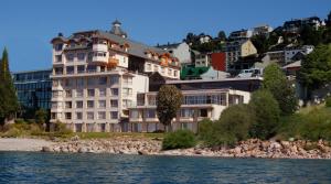 Gallery image of Cacique Inacayal Lake Hotel & Spa in San Carlos de Bariloche