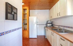 Kuchnia lub aneks kuchenny w obiekcie Cozy Home In Molina De Segura