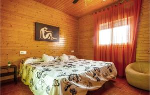 Łóżko lub łóżka w pokoju w obiekcie Cozy Home In Molina De Segura