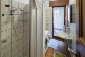 Ένα μπάνιο στο Villa Pocol - Stayincortina +18 φωτογραφίες