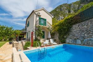 Πισίνα στο ή κοντά στο VILLA BARETIC