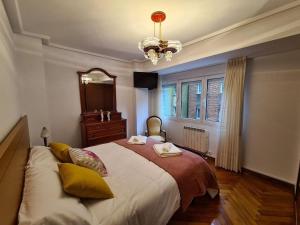 Galeriebild der Unterkunft 112A - A pocos metros de la playa. 3 Dormitorios in Gijón