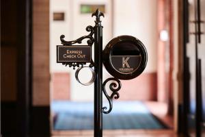 Certifikát, hodnocení, plakát nebo jiný dokument vystavený v ubytování Hotel Kurrajong Canberra