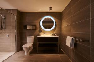 Koupelna v ubytování Hotel Kurrajong Canberra