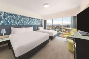 Postel nebo postele na pokoji v ubytování Vibe Hotel Gold Coast