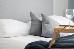 Posteľ alebo postele v izbe v ubytovaní Gdynia Nasypowa Apartments with Parking by Noclegi Renters