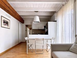 A seating area at UR NEST Santo Stefano Még 8 kép