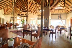 Restaurace v ubytování Botlierskop Private Game Reserve