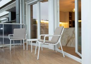 A seating area at Edificio Peñiscola