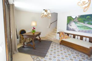 Ein Sitzbereich in der Unterkunft Casa Rural Valle de la Laguna