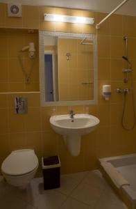 Koupelna v ubytování Hotel Irottkö