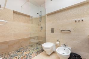Kúpeľňa v ubytovaní Freta 41/43 by Homeprime + 13 fotografií