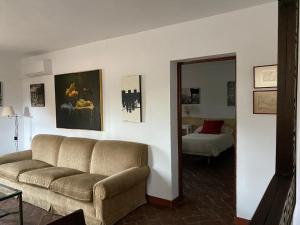Łóżko lub łóżka w pokoju w obiekcie Casas Rurales Monasterio de Rocamador