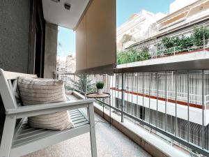 Balkón nebo terasa v ubytování Boho Chic 2BR Apartment in the Center of Athens