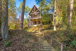 Κήπος έξω από το Mountaintown Creekside Cabin Getaway