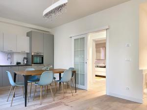 A kitchen or kitchenette at UR NEST San Giorgio